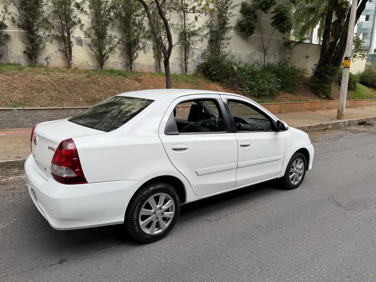 Toyota Etios X Plus Sedan 2018/2019 1.5 Flex 16V 4P Mec. 2019!.