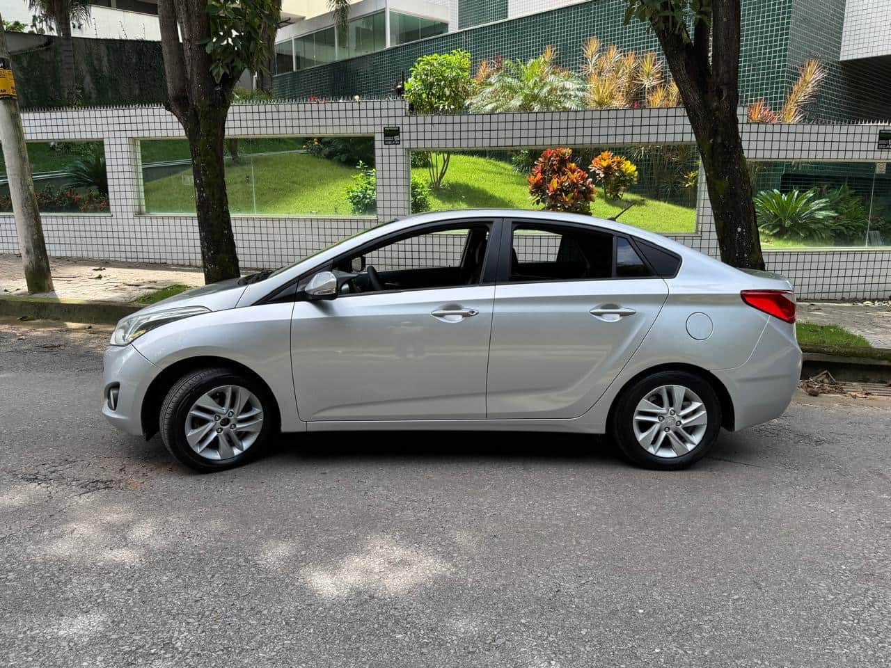 Hyundai HB20S HB20S Premium 1.6 Flex 16V Aut. 4p 2014