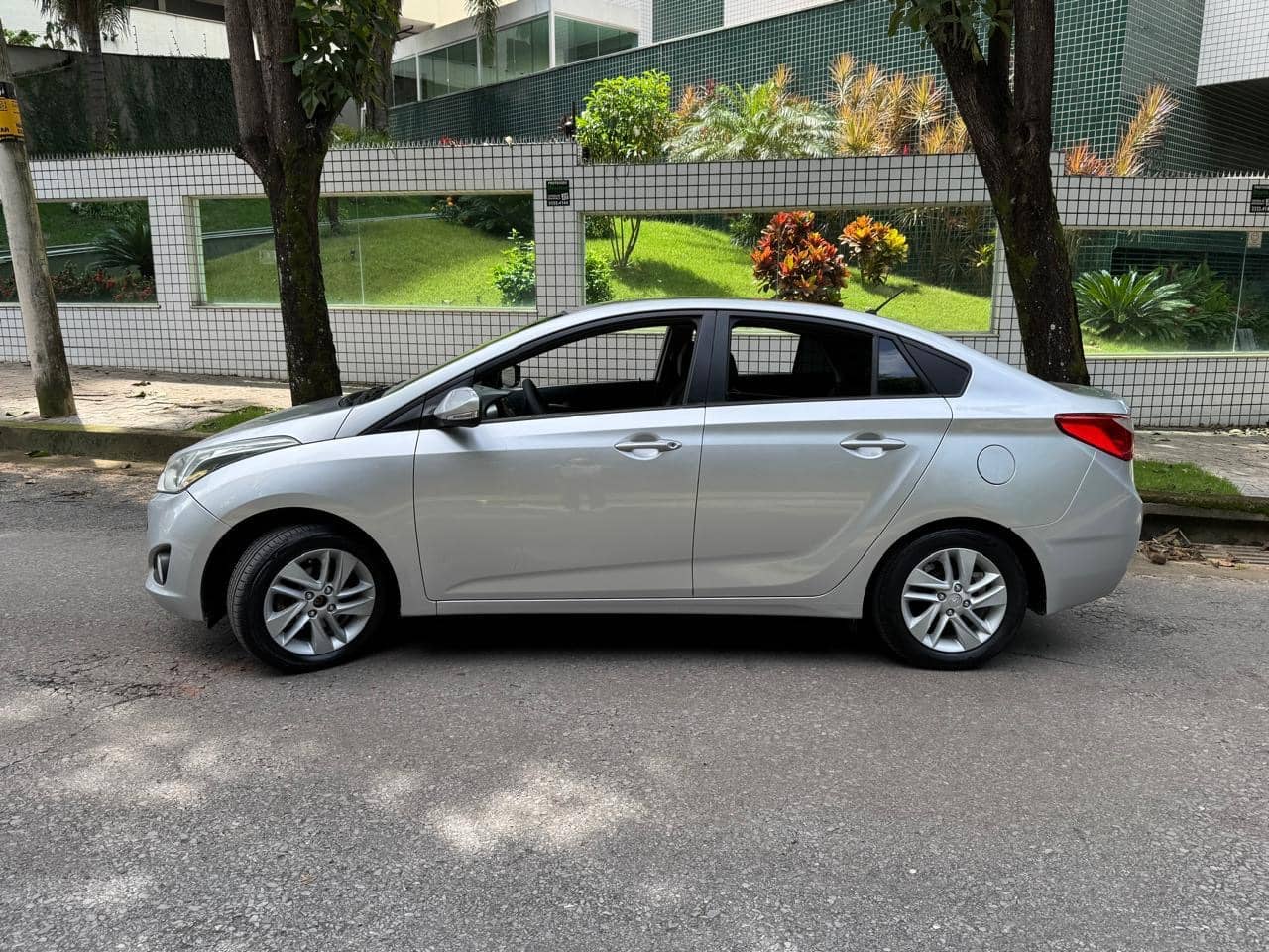 Hyundai HB20S HB20S Premium 1.6 Flex 16V Aut. 4p 2014