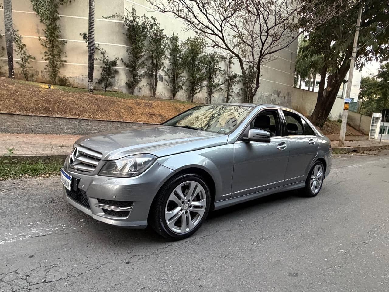 Mercedes-Benz C-200 CGI Avantgarde 1.8 16V 184cv Aut. 2013