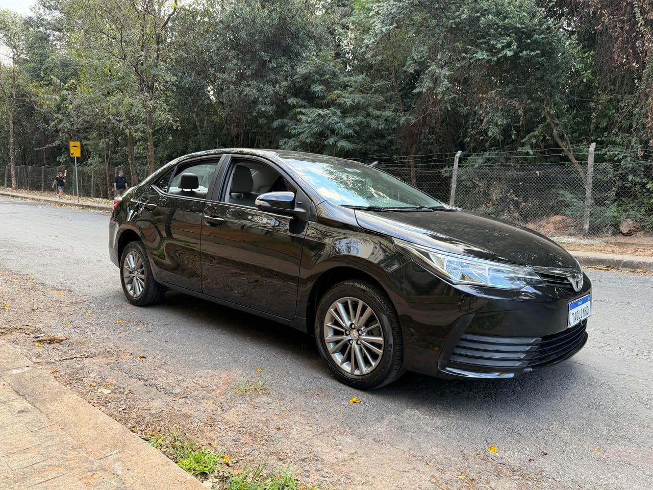 Toyota Corolla GLi 2.0 16V Flex Aut. 2020, disponível na Taquinho Automóveis