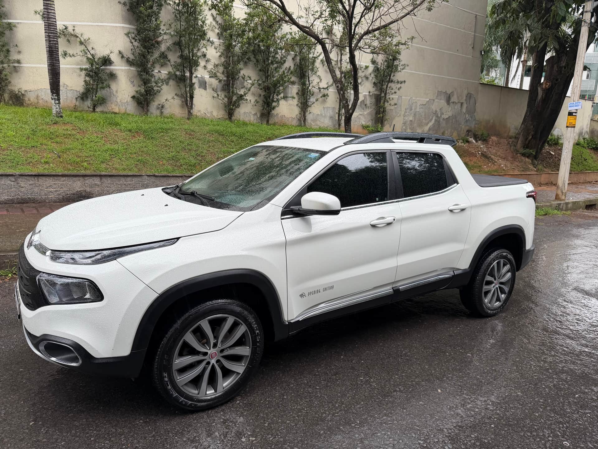 Fiat Toro Opening Ed. Plus 1.8 16V Flex Aut. 1.8 FLEX 2017